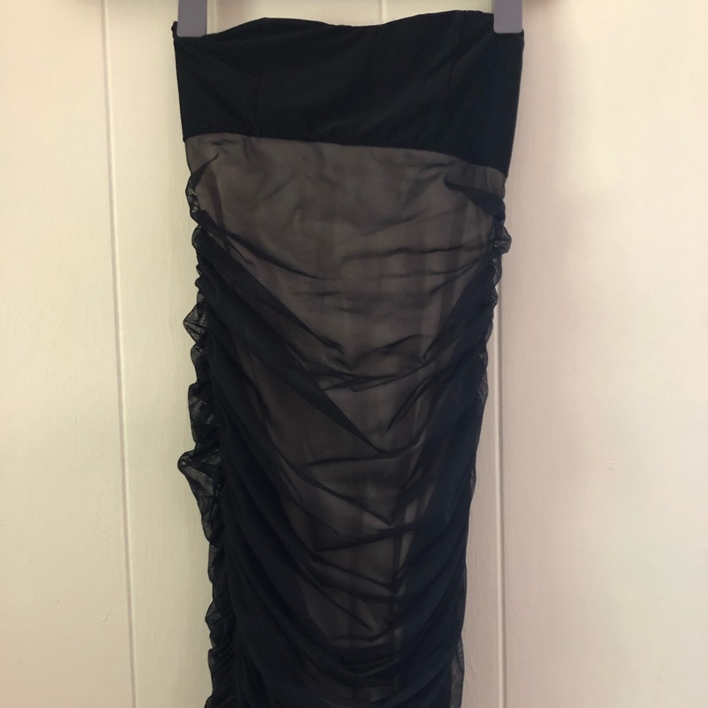 Bodycon Strapless Cocktail Dress with Mesh detail
